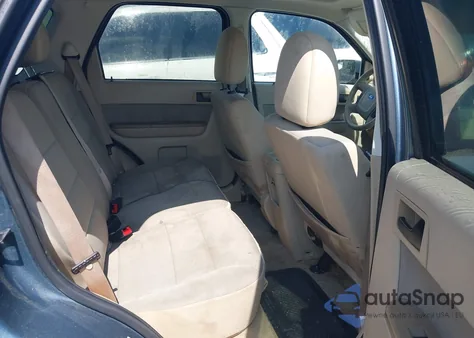 2011 Ford Escape Xlt z USA, uszkodzony, nr VIN 1FMCU0DG9BKA33459